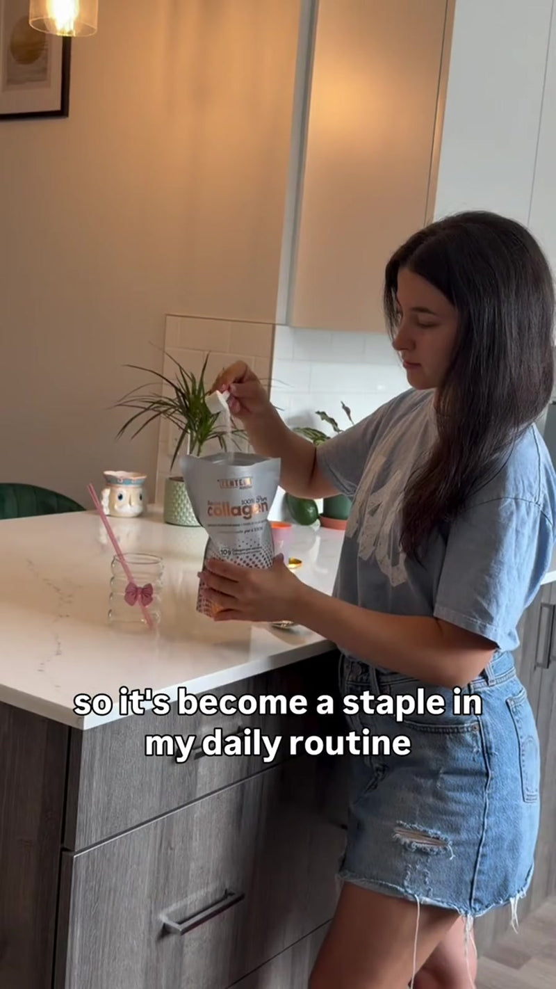 Khrystyna prepares Pure Collagen with water at home and takes it along for a beach day.