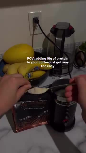 Sarah adds Superfood Collagen from its pouch to her coffee routine.